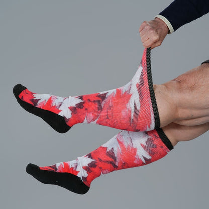 Maple Leaves EasyStretch™ Socks