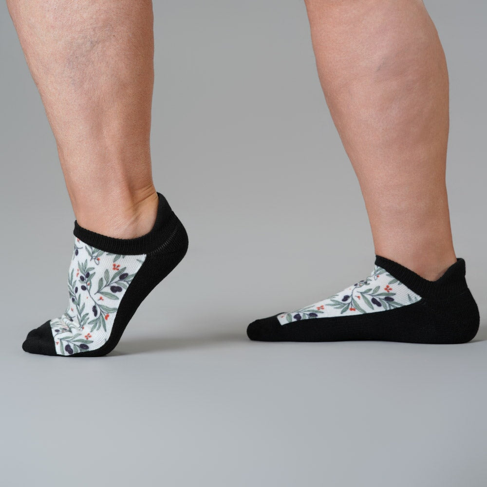 Olive Garden Ankle Socks